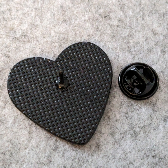 Vintage Valentine Pin - Picture 2 of 4